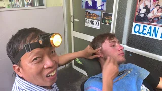 OMG! Huge $2 Ear Cleaning Hoi An Vietnam