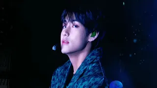 BTS 'Speak Yourself Tour' in Paris - Day 1 - ''Singularity'' FANCAM