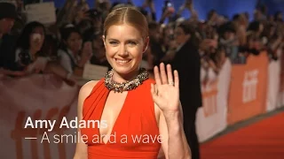 AMY ADAMS A smile and a wave | TIFF 2016