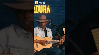 Seguindo Seus Passos - Trio Parada Dura e Lucas Reis e Thacio.