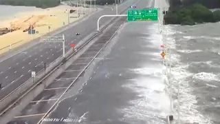 Moving water threatens to cover Florida highway | HURRICANE IDALIA