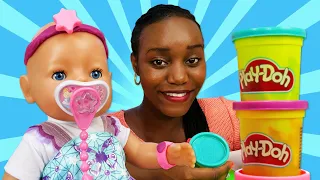 The baby doll is missing! Kids pretend play with Play-Doh toys. Baby Annabell doll videos for kids.