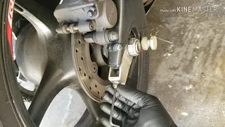 How to tighten chain on yamaha R6