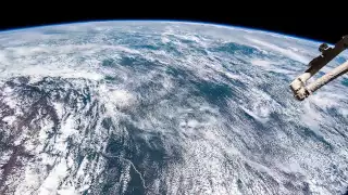ISS Timelapse - Crossing South America (12 Febbraio 2015)