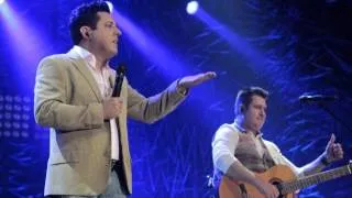 Bruno & Marrone - 24 Horas de Amor (DVD Pela Porta da Frente)