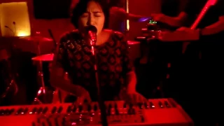 UDD - Sigurado at Route 196     (Up Dharma Down)