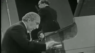 Yakov Flier plays Beethoven Piano Concerto no. 3 (Part 1/4).