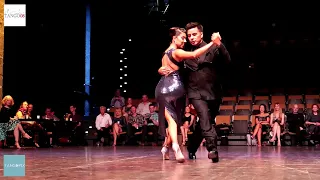 Roxana Suarez & Sebastian Achaval dance Anibal Troilo - Yo soy el Tango