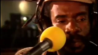 Israel Vibration - Cool and Calm (live with Roots Radics, Dutch TV 1997, 2 Meter Sessies)