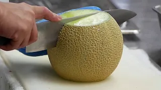 Best Melon Cutting Japanese Skills (How to Cut a Cantaloupe)