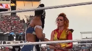 Becky Lynch And Bianca Belair Hug After Summerslam Match - WWE Summerslam 2022