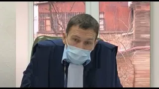 Суддя Хамзін Т.Р. Ханига-неук перетворює суд у цирк