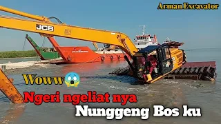 Excavator ampibi jcb untuk normalisasi sungai dan rawa dan juga pelabuhan/jety