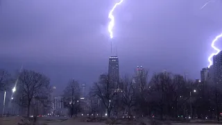 Amazing Lightning Strikes Chicago Skyscrapers And Illinois Tornadoes