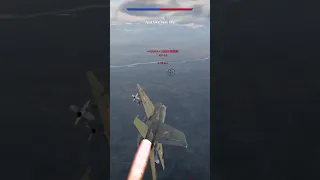 Why did he flare last second #plane #warthunder #gaming #gameplay #mig21 #f16