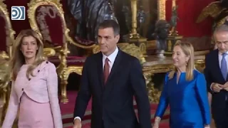 Espantoso ridículo de Pedro Sánchez y Begoña Gómez en el besamanos de los Reyes