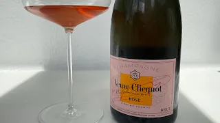 Un champagne rosé emblématique: Veuve Clicquot Rosé, dégorgé en 2022, dégusté le 21 avril 2023