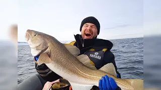 МОРСКАЯ РЫБАЛКА. ТРЕСКОВАЯ РЫБАЛКА В БАРЕНЦЕВОМ МОРЕ. "SEA FISHING. BARENTS SEA.