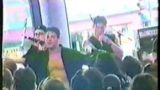 98 Degrees - Musique Plus - Interview 9/97 pt2