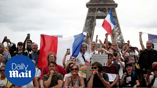 Paris protesters demonstrate against COVID health pass