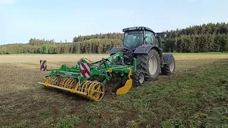 Valtra N154 Kerner Corona  Mais-Land vorbereiten