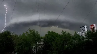 Люблю грозу в начале мая, как долбанёт из-под сарая ⛈️ Сильная гроза в Москве 2019 ⚡