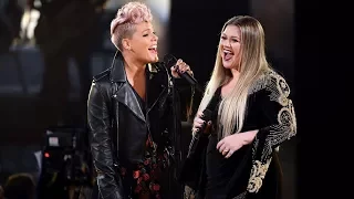 [HD] Kelly Clarkson & Pink - Everybody Hurts (R.E.M. cover, 2017)