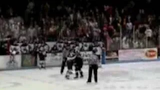 USHL Fight: mike keenan vs h t lenz