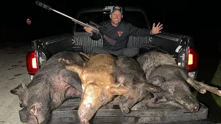 Giant Wild Hogs are destroying the Ranch! Hunting Late at Night with Thermal Optics!