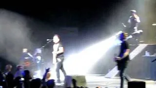 Skillet - Comatose (Live in Kent @ The ShoWare Center 10-31-09)
