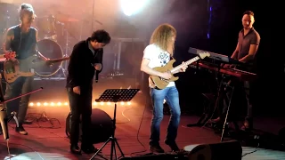 Guthrie Govan solo on an Alain Peters song