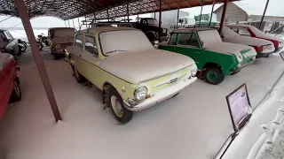 Выставка ретро автомобилей советского производства в Дукорском Маёнтке