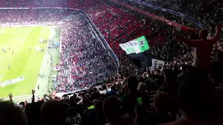 Borussia Fans feiern 3:0 Sieg in München