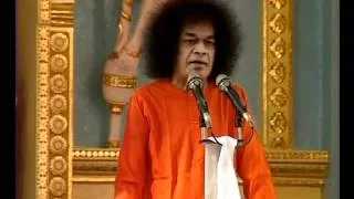 Bhagavan Sri Sathya Sai Baba - Gurupurnima Discourse 2003