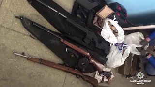 У Києві правоохоронці затримали членів ОЗГ за виготовлення і збут зброї та боєприпасів