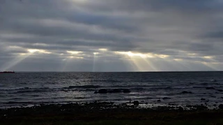 Sun rays and waves sounds- Time Lapse