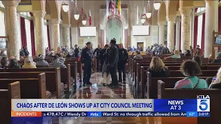 Chaos erupts as L.A. councilmember Kevin de León shows up at meeting