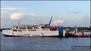 @pemburu_kapal_mentaya KM DHARMA FERRY VI tiba dan sandar dipelabuhan sampit