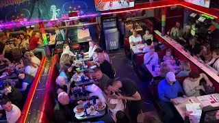Ellen’s Stardust Diner - song about working there