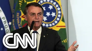 Após suspensão de testes da Coronavac, Bolsonaro diz que 'ganhou mais uma' | CNN 360º