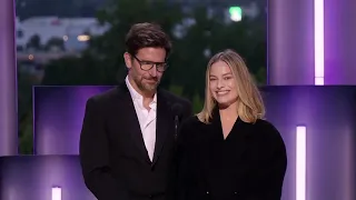 Bradley Cooper and Margot Robbie Honor Hidetoshi Katori and Jun Ye: 2024 Breakthrough Prize Ceremony