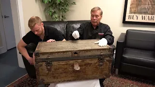 Unboxing WW1 Soldier's Trunk!