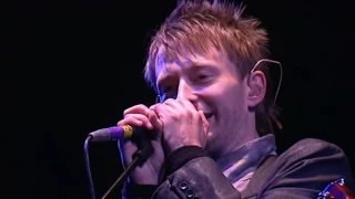 Radiohead - Lucky (HD) @Glastonbury 2003