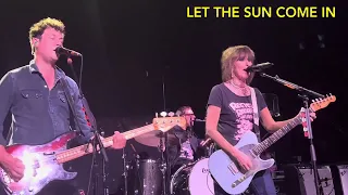 The Pretenders “Let The Sun Come In” Bowery Ballroom NYC 8-16-2023