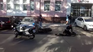 В Екатеринбурге инспекторы ДПС на мотоциклах объявили войну байкера