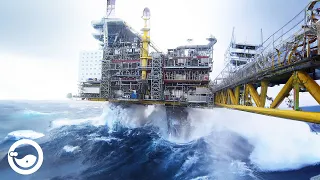 Life & work in Extreme Conditions: This is Why Offshore Oil Rig Workers Earn So much Money