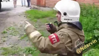 Пожарные с Томска спасли животных с горящего дома,а кошку откачали...и это рискуя жизнями..✋