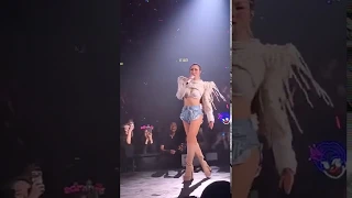 性感的郑秀文 Sexy Sammi Cheng