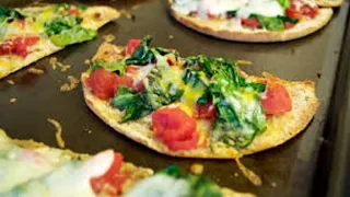 Vegetable Pita Pizzas Recipe | How to Make Vegetable Pita Pizzas