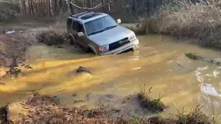 3rd Gen 4Runner vs Big Mud Pit